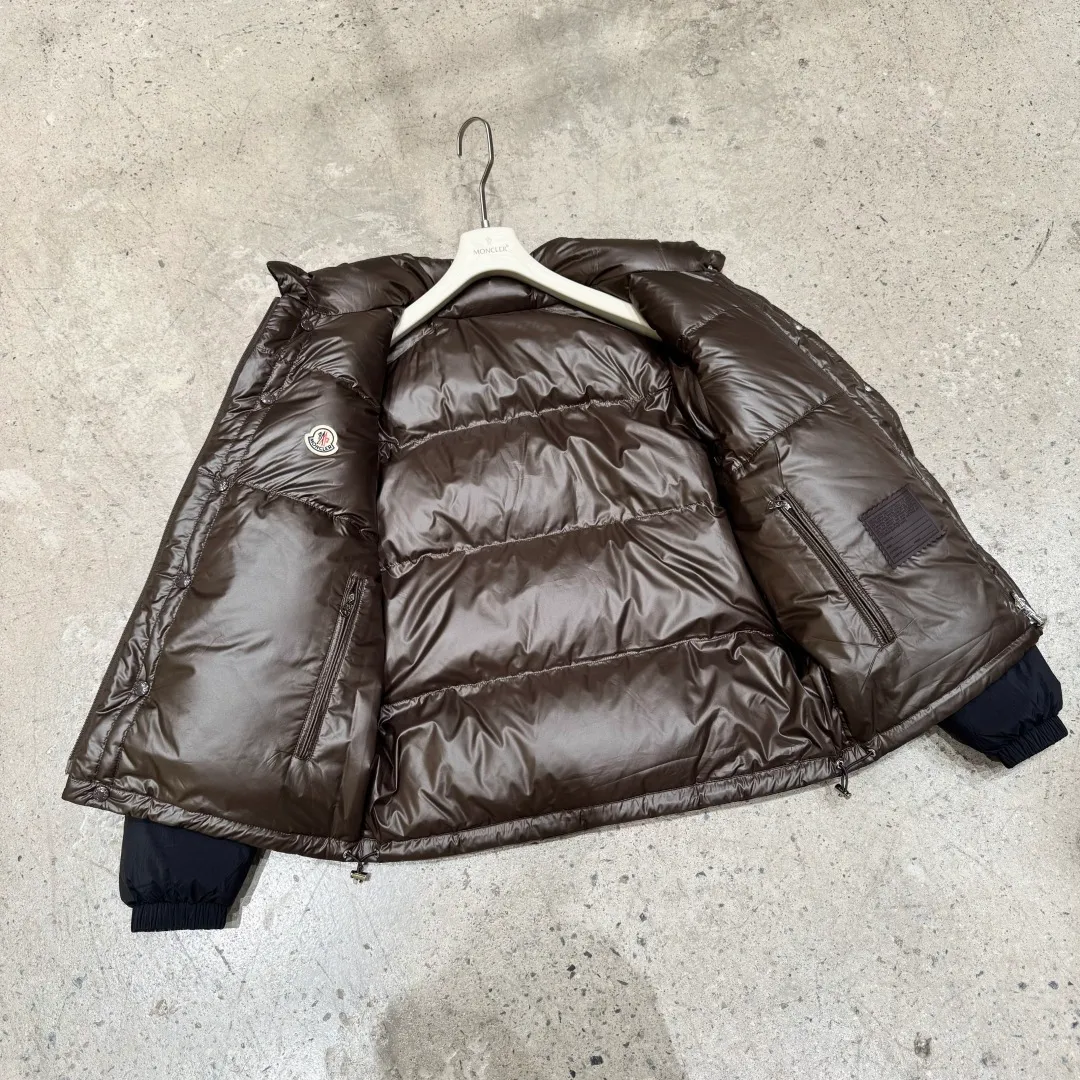 【Original 】 𝑴𝒐𝒏𝒄𝒍𝒆𝒓｜ / 25𝒔𝒔 Verone ， ， #T 30# Size：12345 ：Black，Brown，Khaki